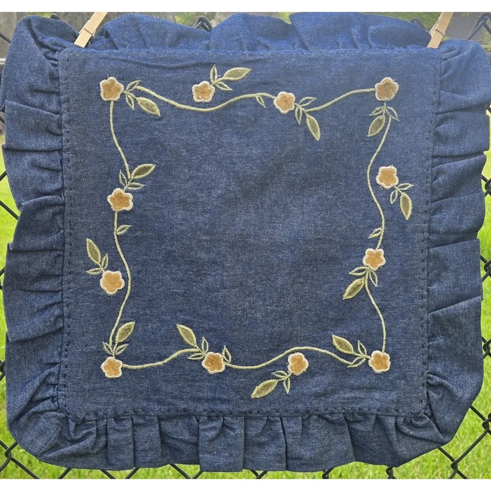Rare Vintage Spiegel Home Cotton Embroidered Denim Throw/2 Matching Floral Shams